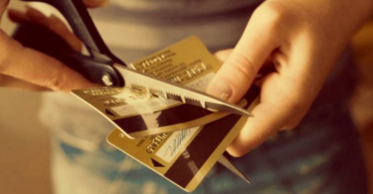 Endeudados: historias del Chile actual