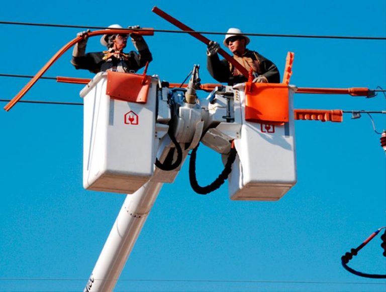 Diputado Luis Cuello (PC) presentó proyecto que pone fin al subcontrato en empresas estratégicas